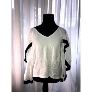 Andrew Marc New York white/black cape blouse women's size small